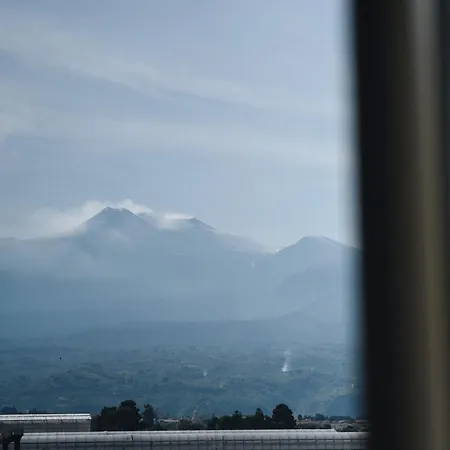Casa Etna E Waves